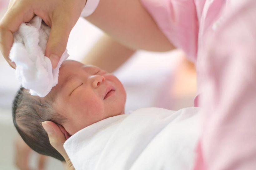 Cara Merawat Bayi Baru Lahir bagi Orang Tua Muda